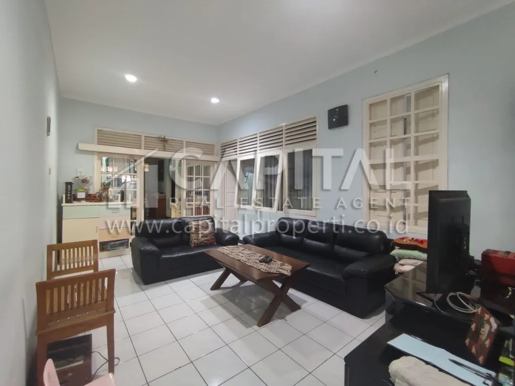 Best deal! Jual rumah strategis 2 lantai di Kurdi - Moh.Toha Bandung Kota | iklanova.com