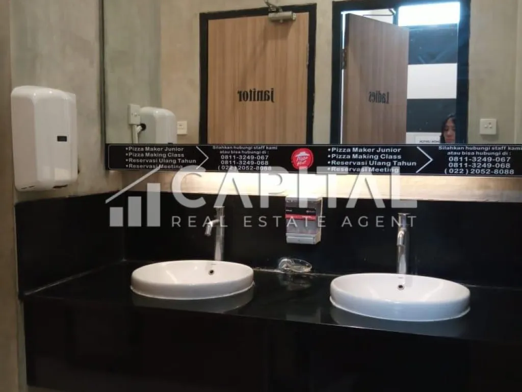 Cocok untuk investasi! Jual tempat usaha 2 lantai di Terusan Jalan Jakarta Bandung | iklanova.com