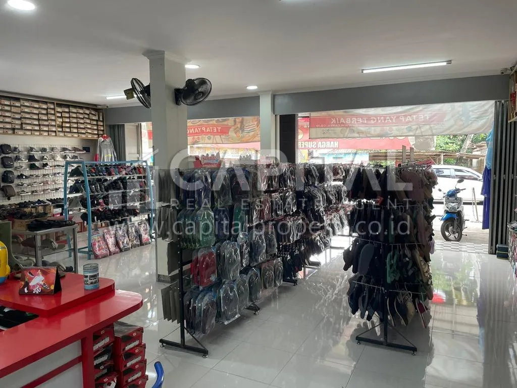 Jual cepat ruang usaha 2 lantai di Jalan Kolonel Rahmat Purwakarta | iklanova.com
