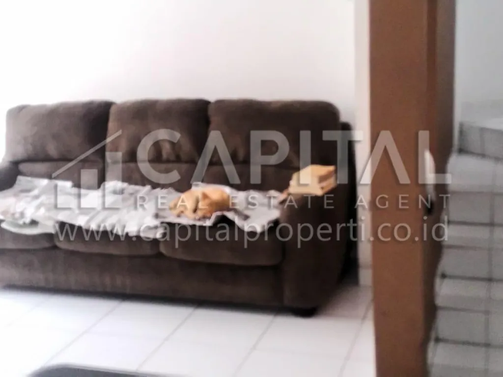 Jual cepat rumah 2 lantai di Istana Regency Sudirman Bandung | iklanova.com