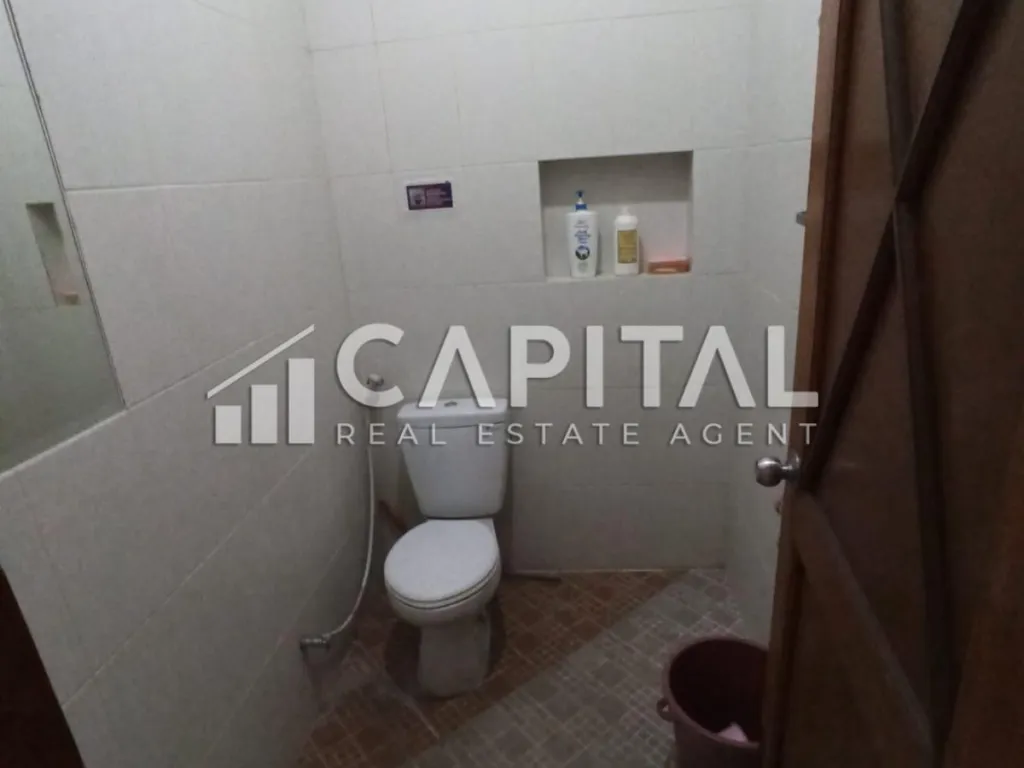 Jual cepat ! Rumah 2 lantai non renovasi di dalam kompleks daerah Padasuka, sayap Suci | iklanova.com