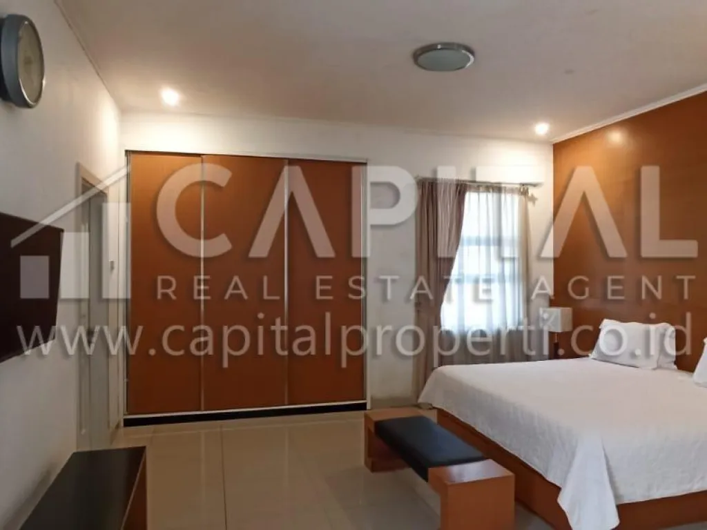 Jual cepat rumah 3 lantai di Setrasari Kulon Bandung Kota | iklanova.com