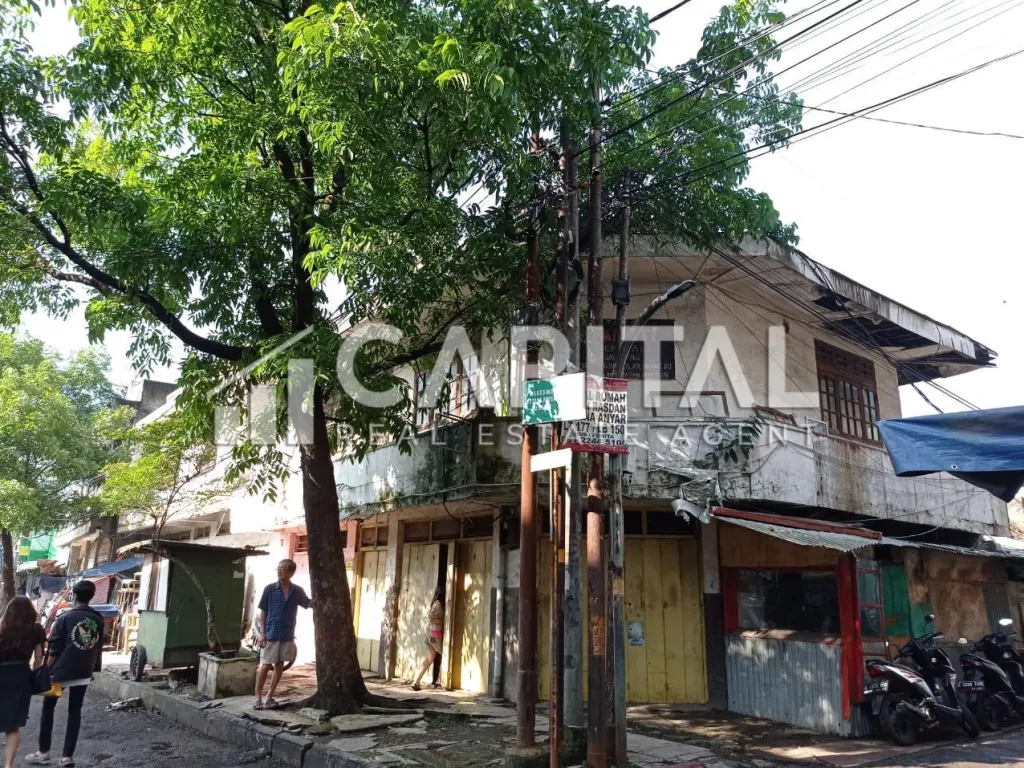 Jual cepat ! Rumah usaha di Astanaanyar | iklanova.com