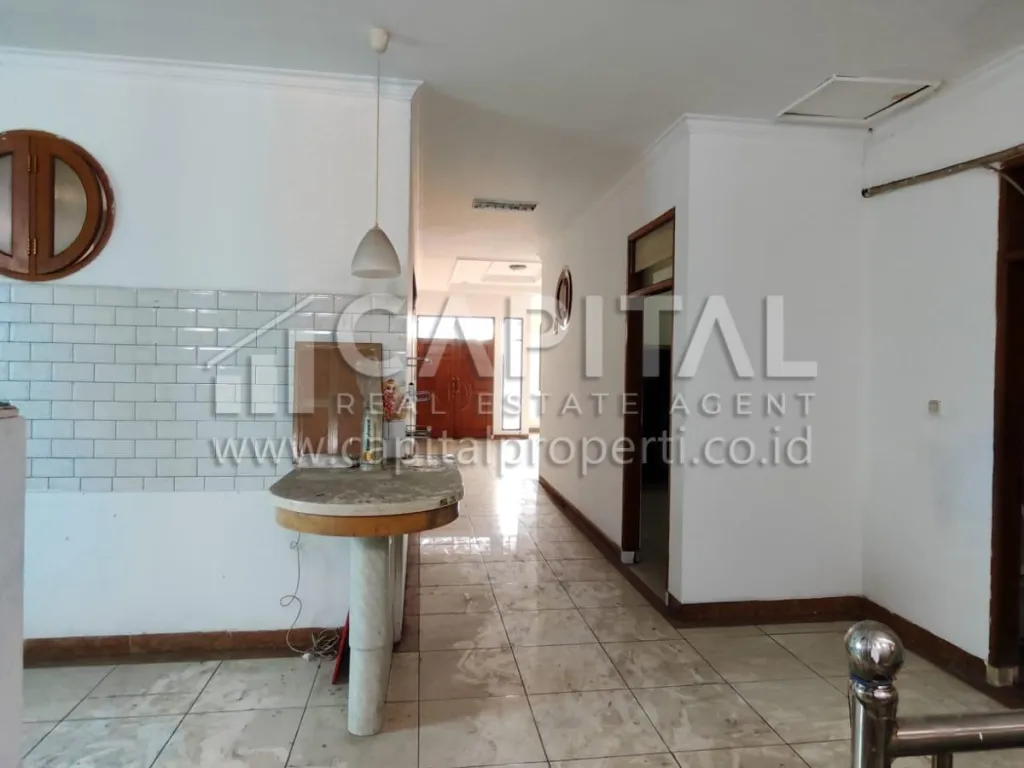 Jual ruang usaha 2.5 lantai di Antapani Bandung | iklanova.com