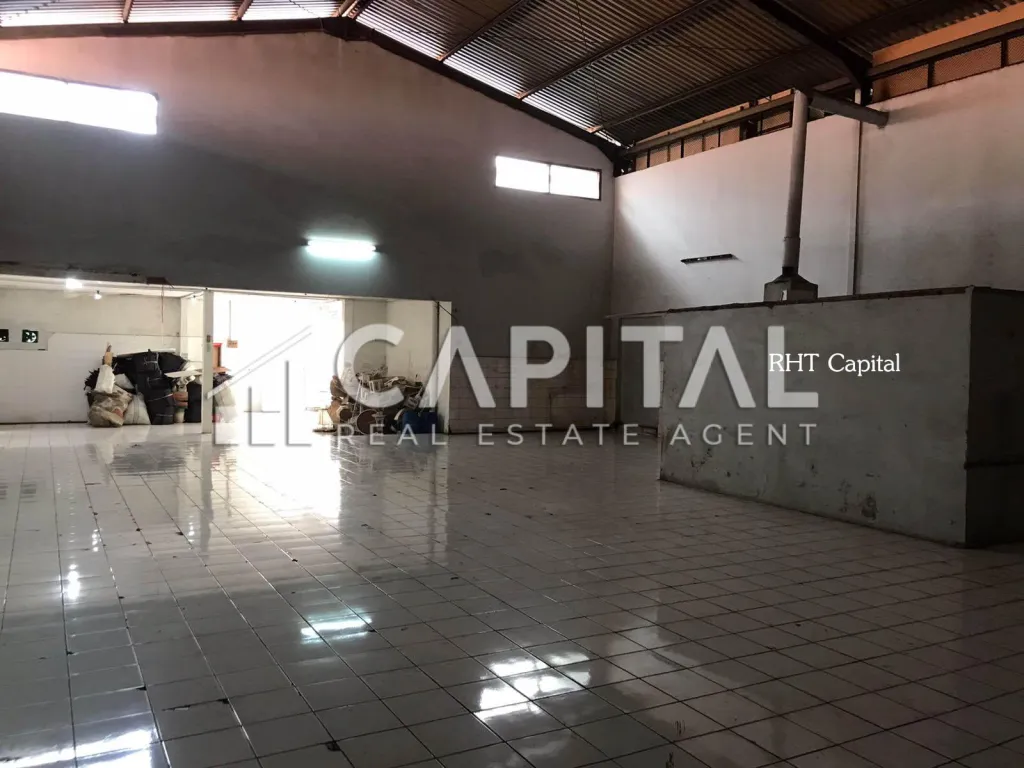 Jual ruang usaha strategis di pusat bisnis mainroad Pasirkaliki Bandung | iklanova.com