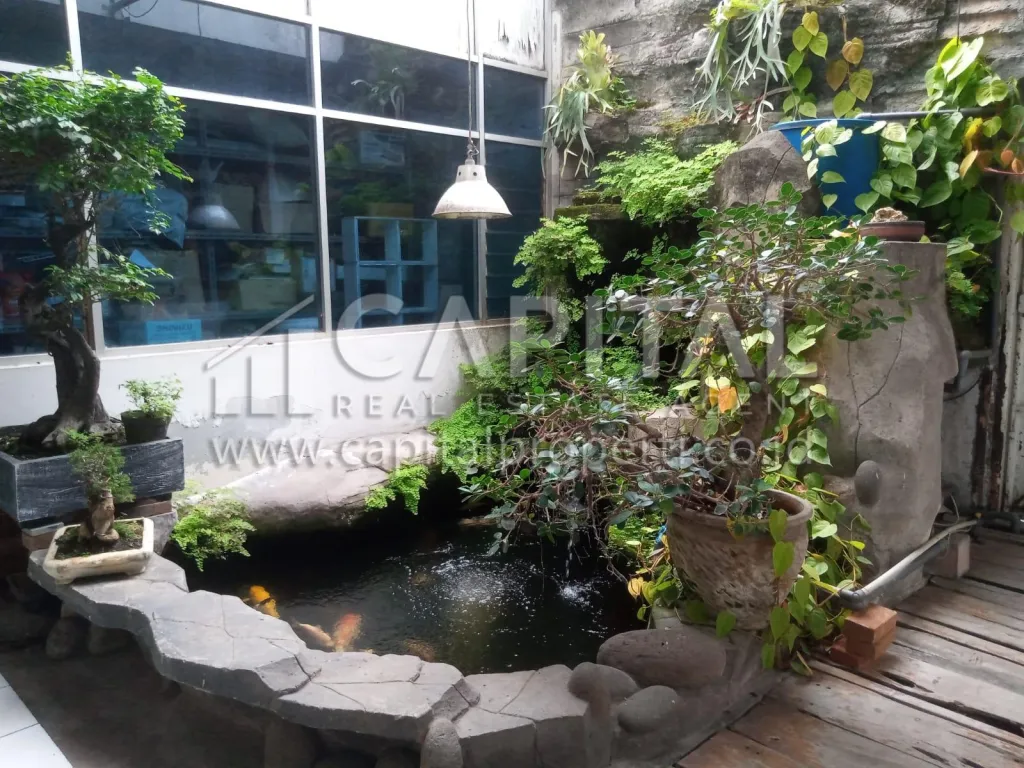 Jual ruko 3 lantai strategis di Setiabudi Bandung | iklanova.com