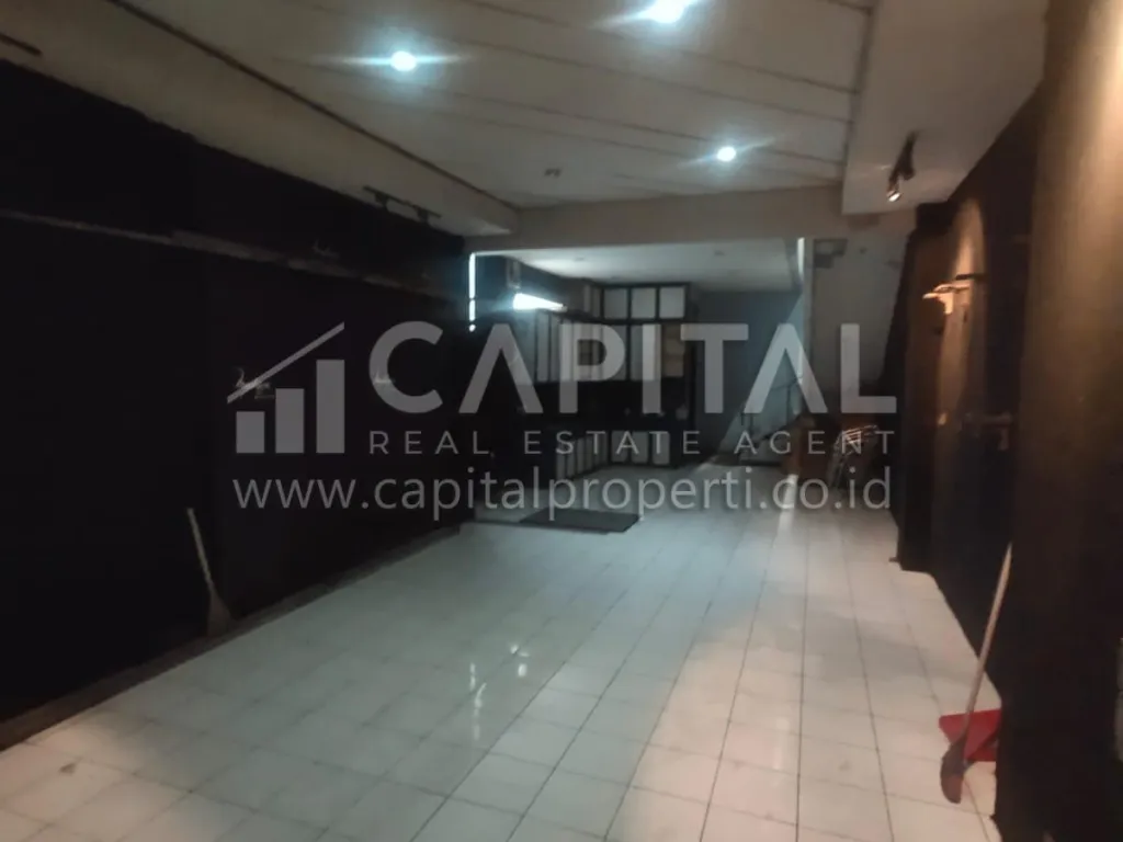 Jual ruko 4 lantai di Kebon Jati Bandung | iklanova.com