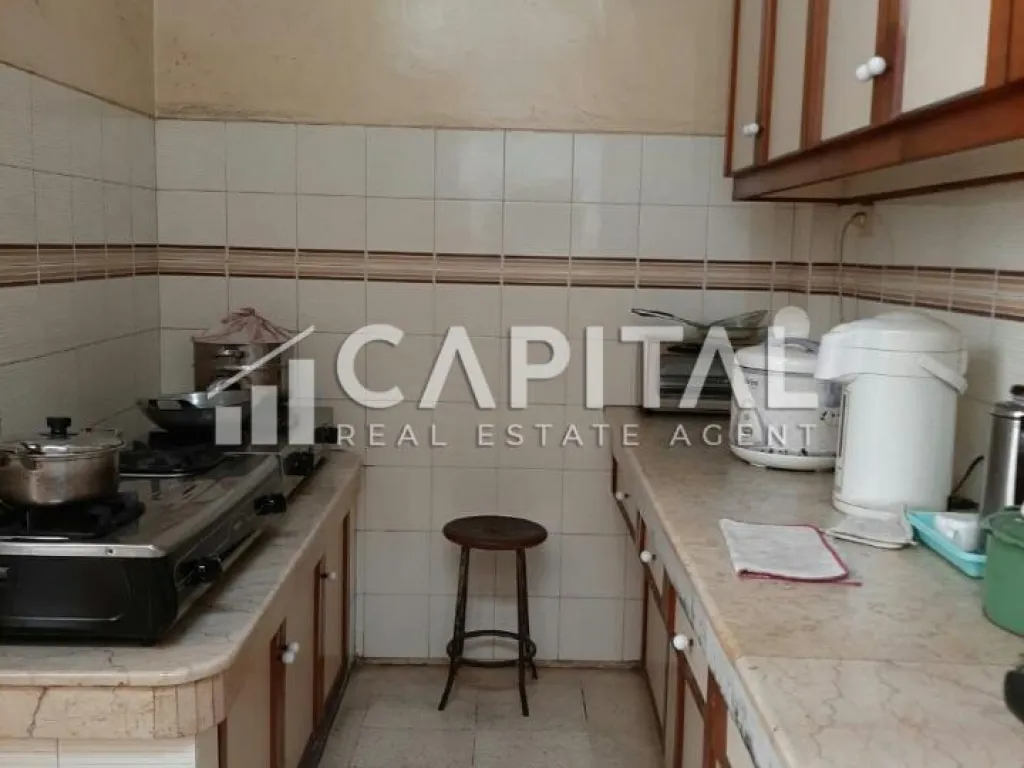 Jual ruko strategis 2.5 lantai di Kebon Jati Bandung | iklanova.com