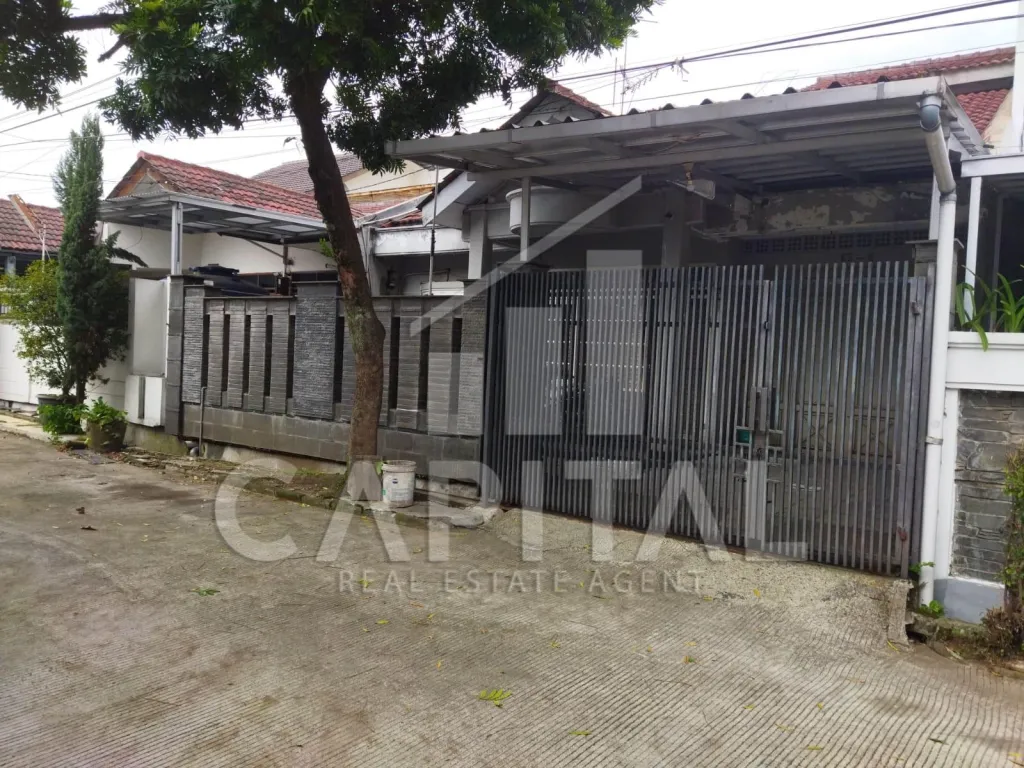Jual rumah 1.5 lantai di Taman Holis Indah 1 Bandung | iklanova.com