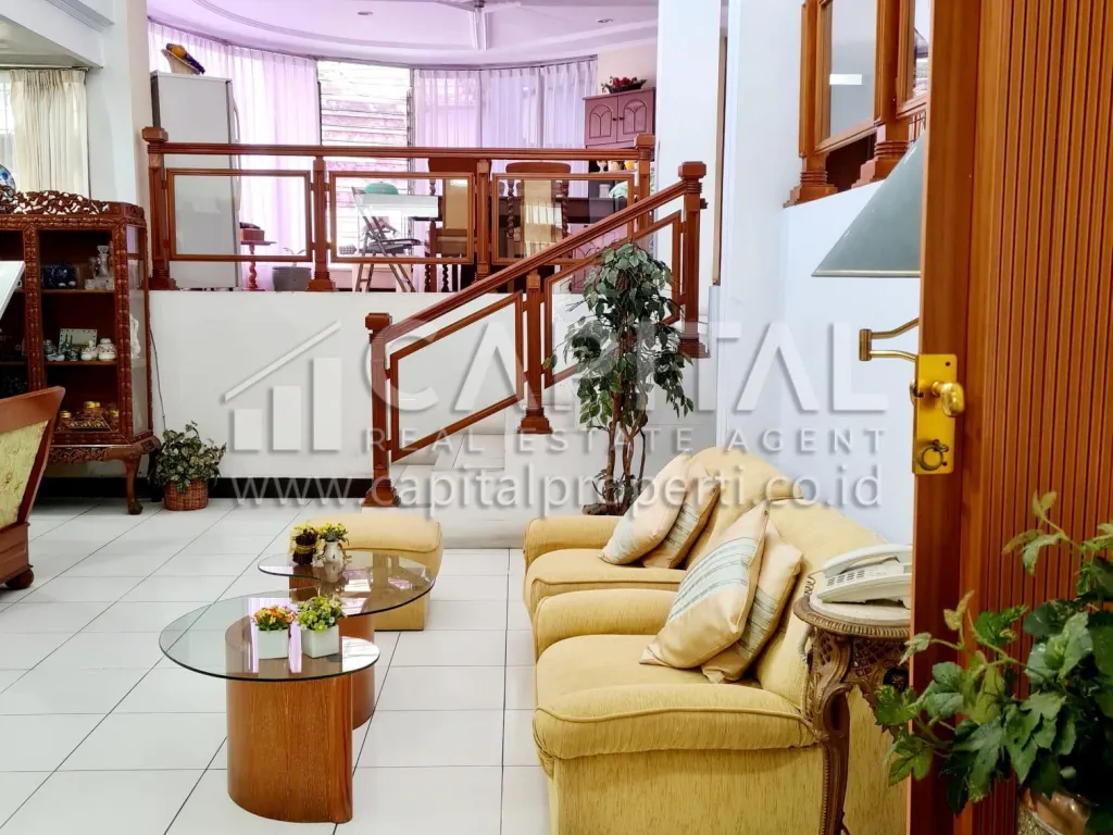 Jual rumah 2 lantai di kawasan asri dan sejuk Budisari Bandung | iklanova.com