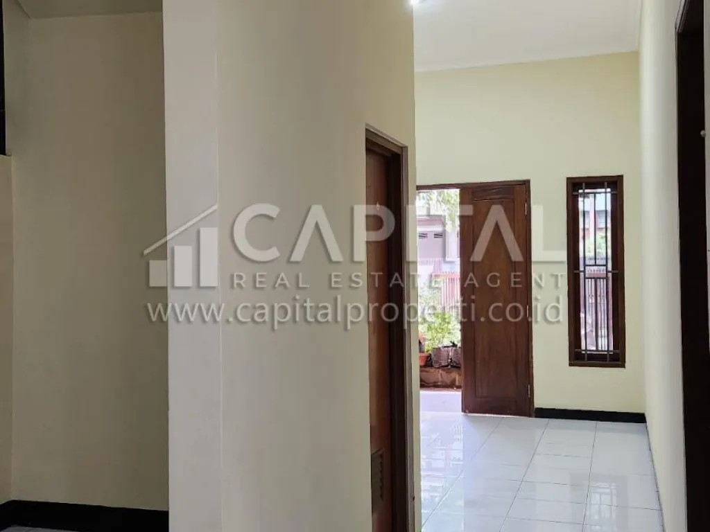 Jual rumah 2 lantai di Mekarwangi bandung | iklanova.com