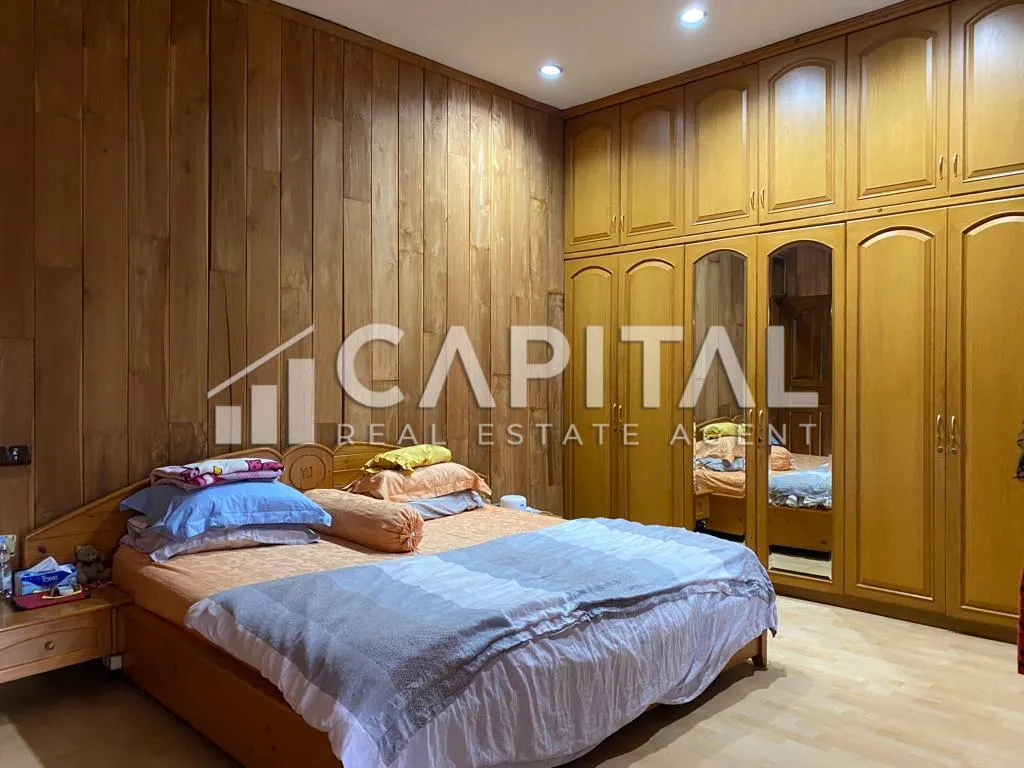 Jual rumah 2 lantai konsep kayu jati di Mekarwangi | iklanova.com