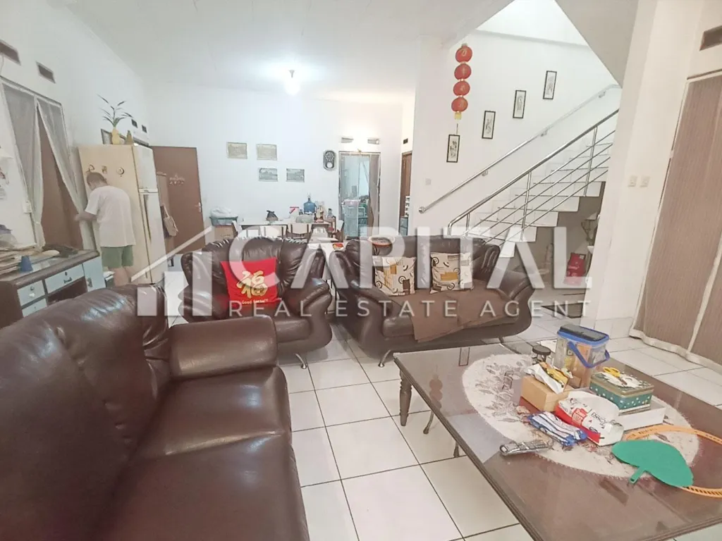 Jual rumah 2 lantai siap huni di Kopo Mas Bandung | iklanova.com