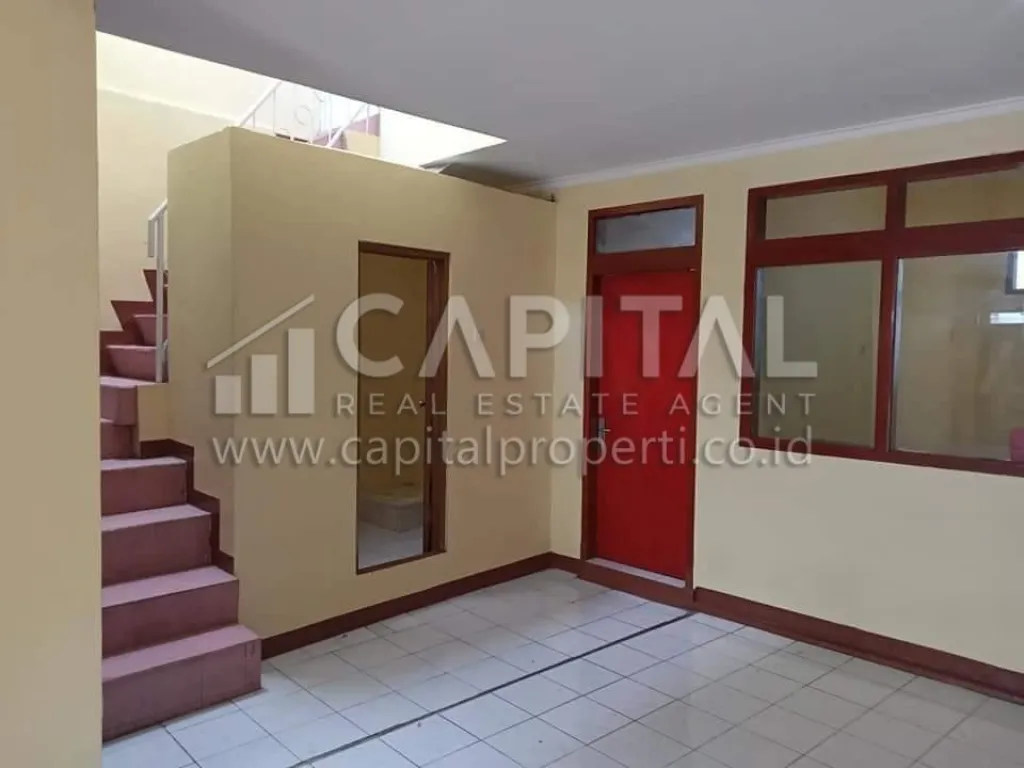 Jual rumah 2 lantai strategis di sayap Burangrang bandung | iklanova.com