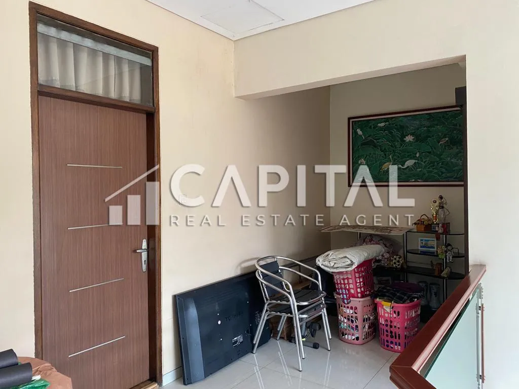 Jual rumah 2.5 lantai full furnished di Tulip Permai Estate Bandung | iklanova.com