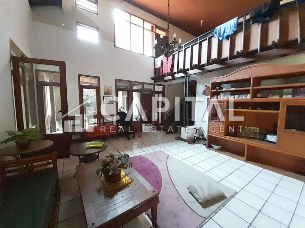 Jual rumah asri 2 lantai di sayap Ramdhan Bandung | iklanova.com