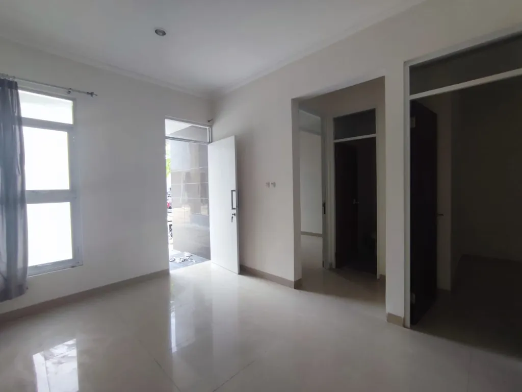 Jual rumah bagus dan siap huni di sayap TKI Bandung | iklanova.com