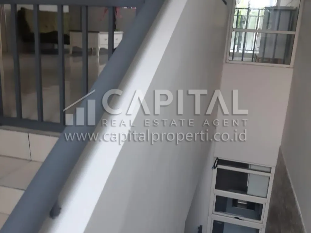 Jual rumah bangunan baru 2 lantai di Tatar Jingga Kota Baru Parahyangan | iklanova.com