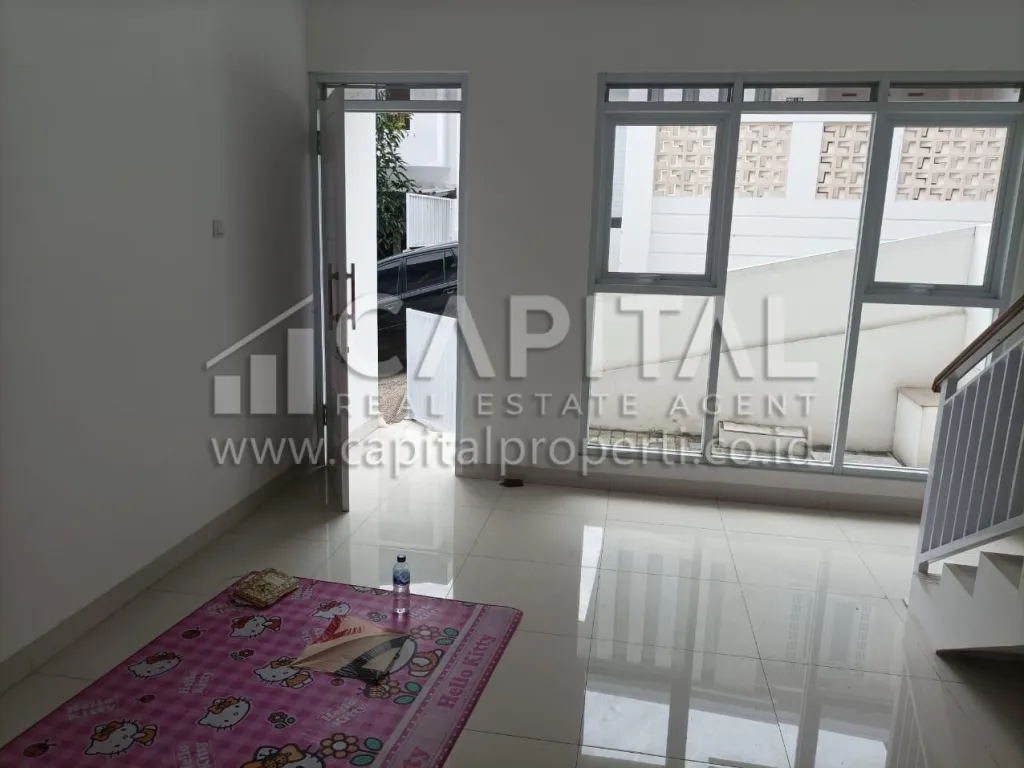 Jual rumah baru 2 lantai di Bukit Ligar Bandung | iklanova.com