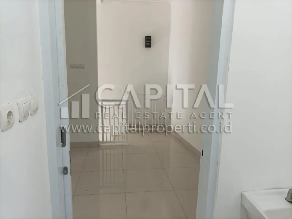 Jual rumah baru 2 lantai di Bukit Ligar Bandung | iklanova.com