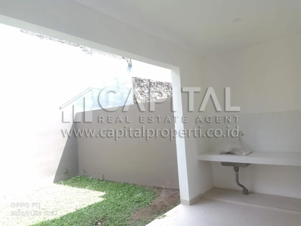 Jual rumah baru 2 lantai di mainroad Ciwaruga Bandung | iklanova.com