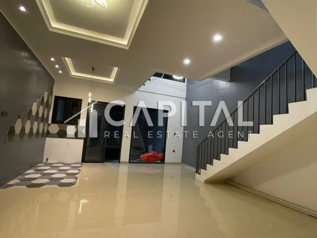 Jual rumah baru 2.5 lantai di Royal View Residence Bandung | iklanova.com