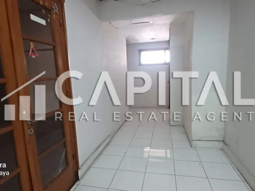 Jual rumah Belanda terawat 1.5 lantai di sayap Riau Bandung | iklanova.com