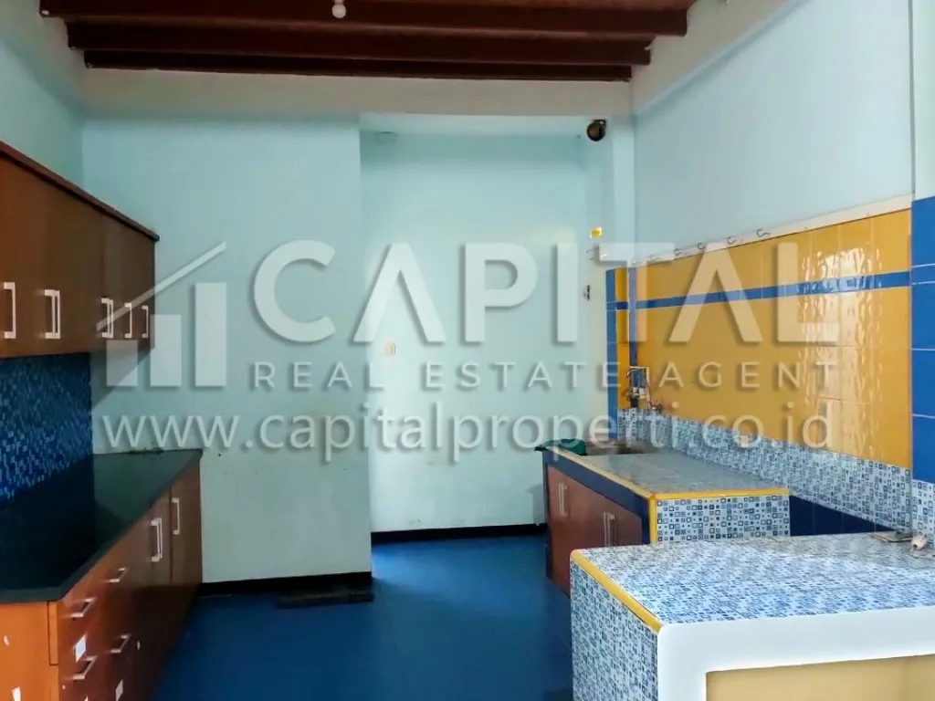 Jual rumah cantik 2 lantai di Jalan Pesantren Cimahi | iklanova.com