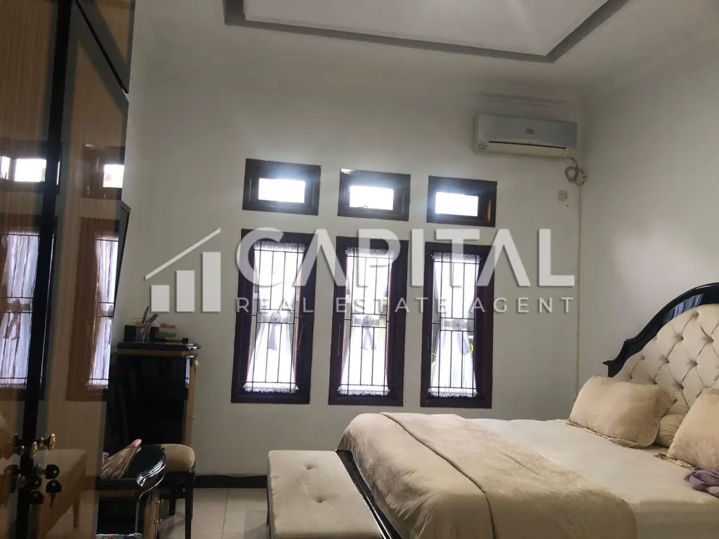 Jual rumah cantik dan apik 2 lantai di Cijerah Bandung | iklanova.com