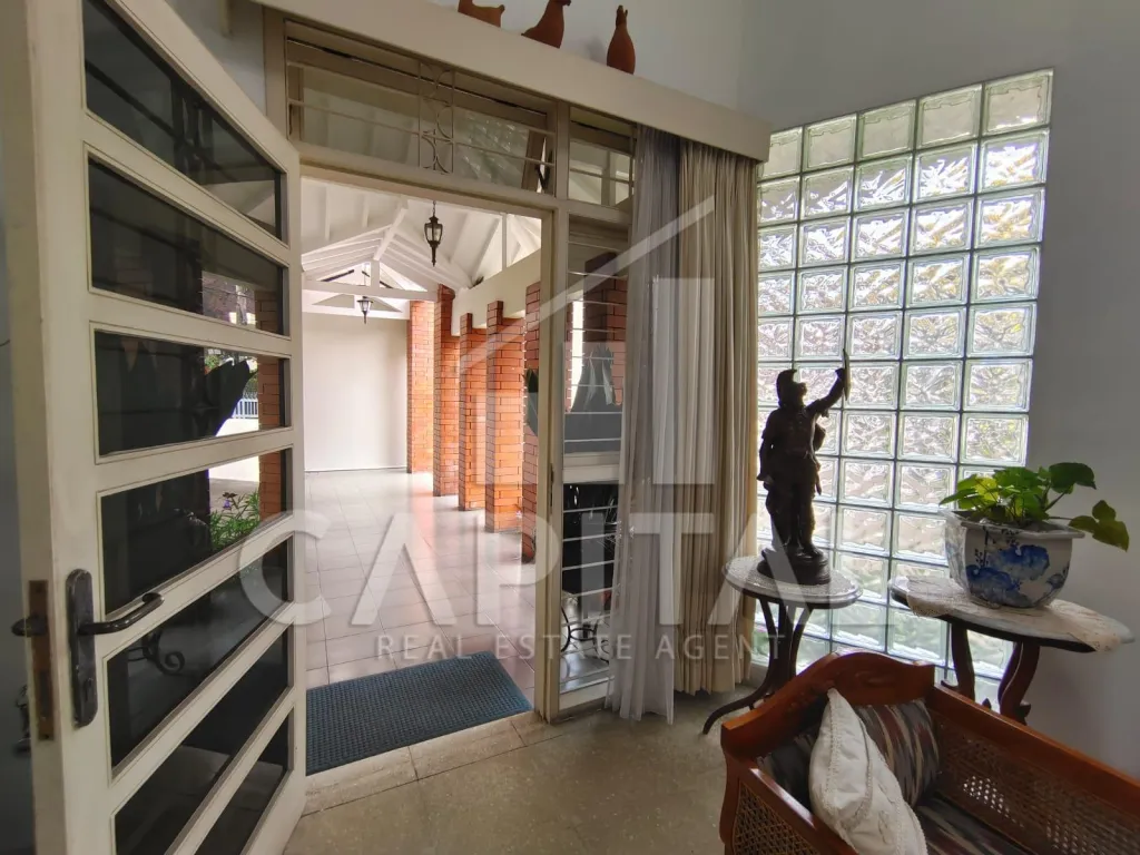 Jual rumah di Cipaku Bandung | iklanova.com