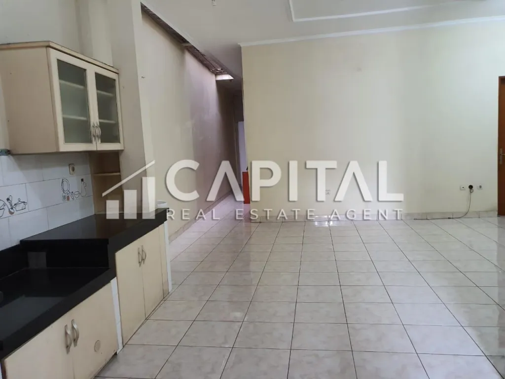 Jual rumah di komplek Kembar Timur | iklanova.com