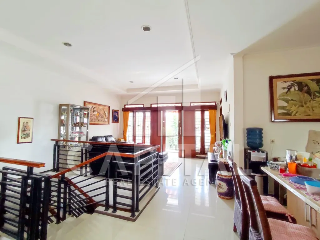 Jual rumah di Sayap Supratman | iklanova.com