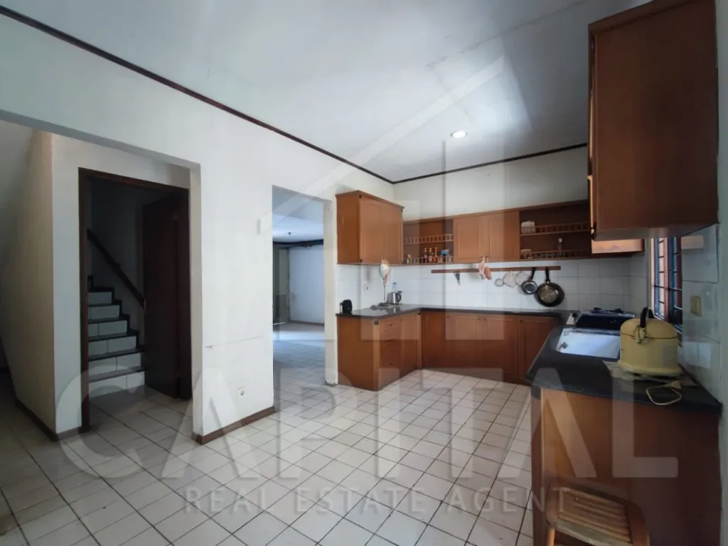 Jual rumah di Setraduta Bandung | iklanova.com