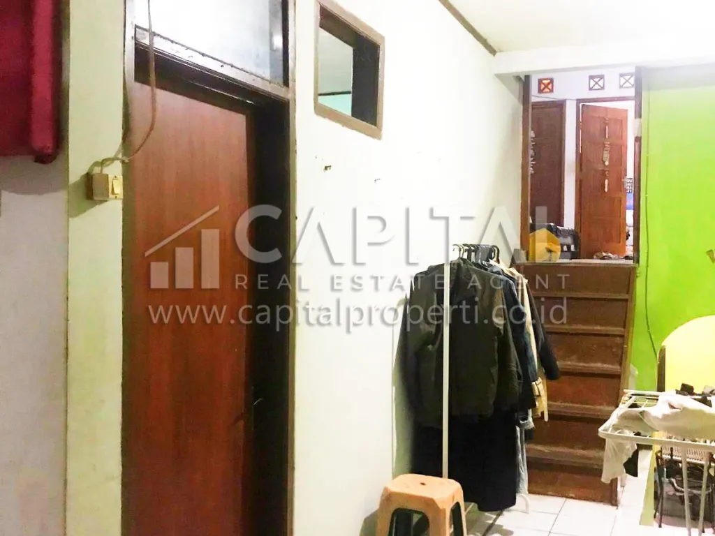 Jual rumah kost 2 lantaidekat Universitas Parahyangan Bandung | iklanova.com