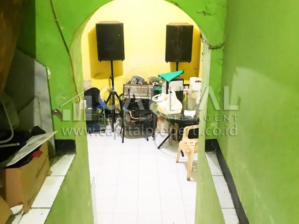 Jual rumah kost 2 lantaidekat Universitas Parahyangan Bandung | iklanova.com