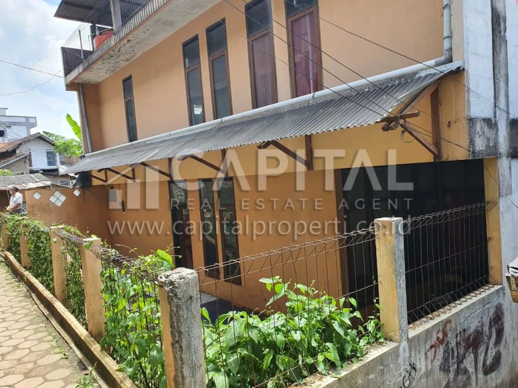 Jual rumah kost 2.5 lantai di sayap Ciumbuleuit Bandung | iklanova.com