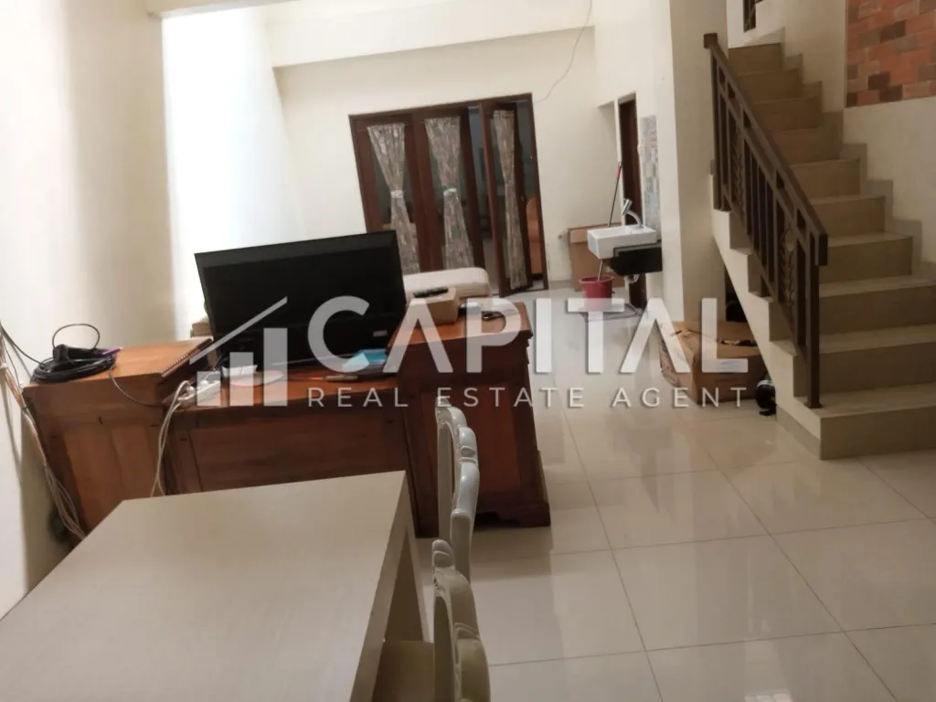 Jual rumah kost 3 lantai minimalis & terawat di sayap Dago Bandung | iklanova.com