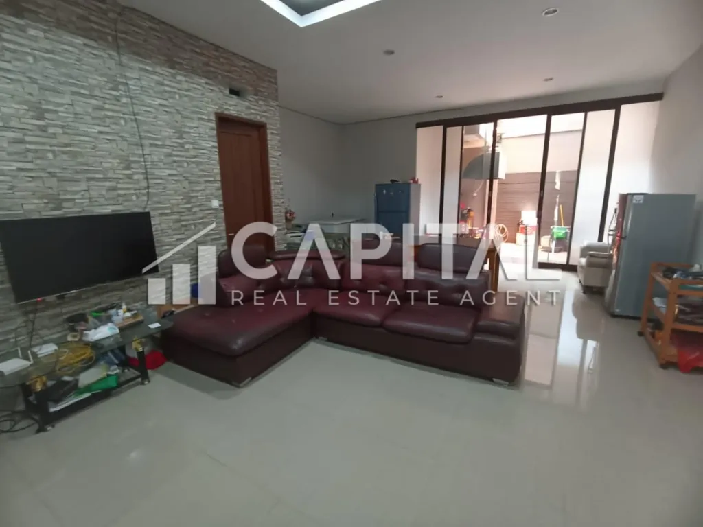 Jual rumah minimalis dalam cluster tengah kota di area sayap BKR | iklanova.com