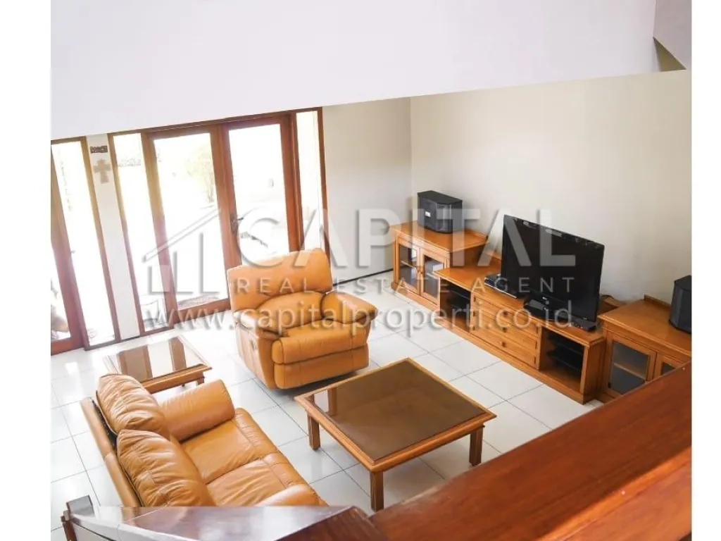 Jual rumah nyaman dan terawat baik di Cipaku Bandung | iklanova.com