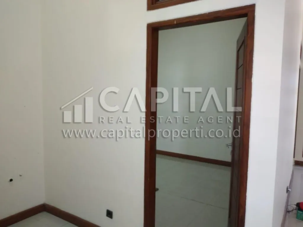 Jual rumah nyaman dan terawat di sayap Ahmad Yani Bandung | iklanova.com