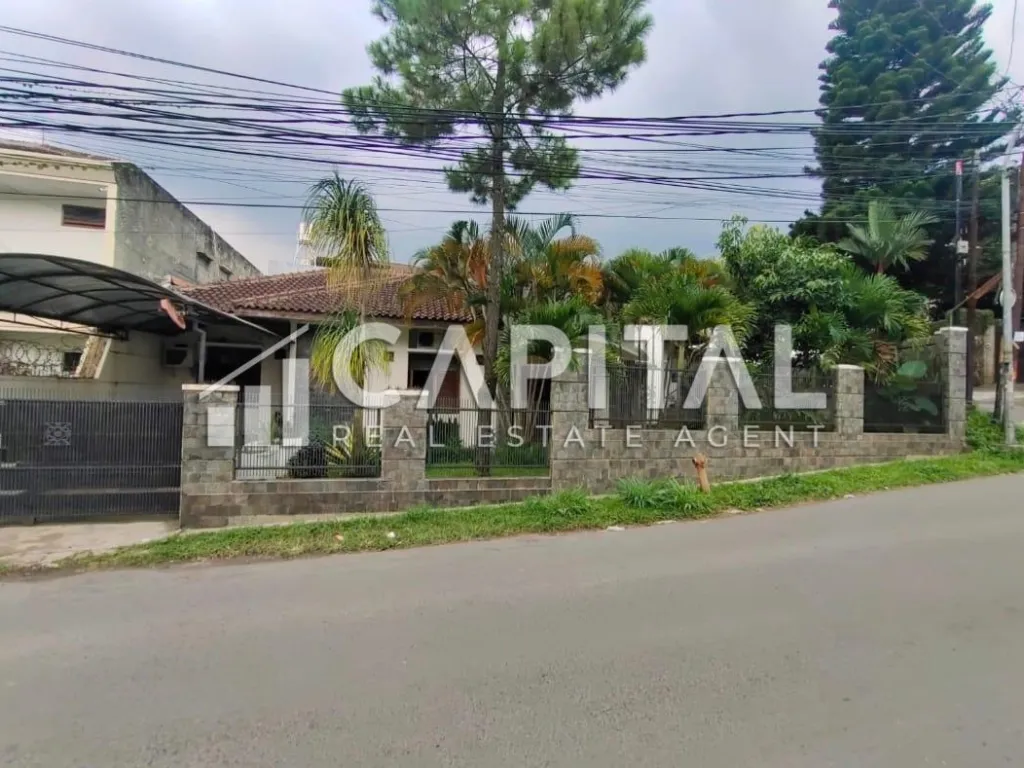 Jual rumah nyaman di Setra Indah Bandung | iklanova.com
