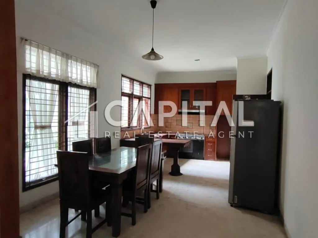 Jual rumah nyaman di Setra Indah Bandung | iklanova.com