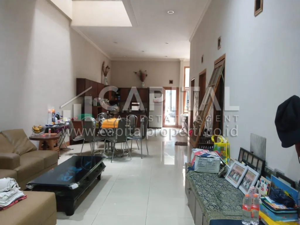 Jual rumah strategis 2 lantai di sayap Dago Bandung | iklanova.com