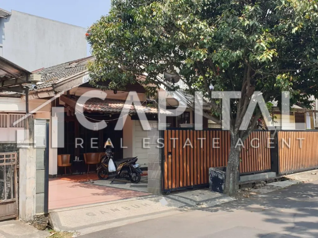 Jual rumah strategis di area Turangga Bandung | iklanova.com