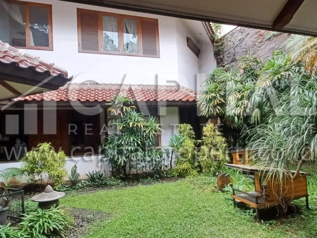 Jual rumah strategis di sayap Dago Bandung | iklanova.com