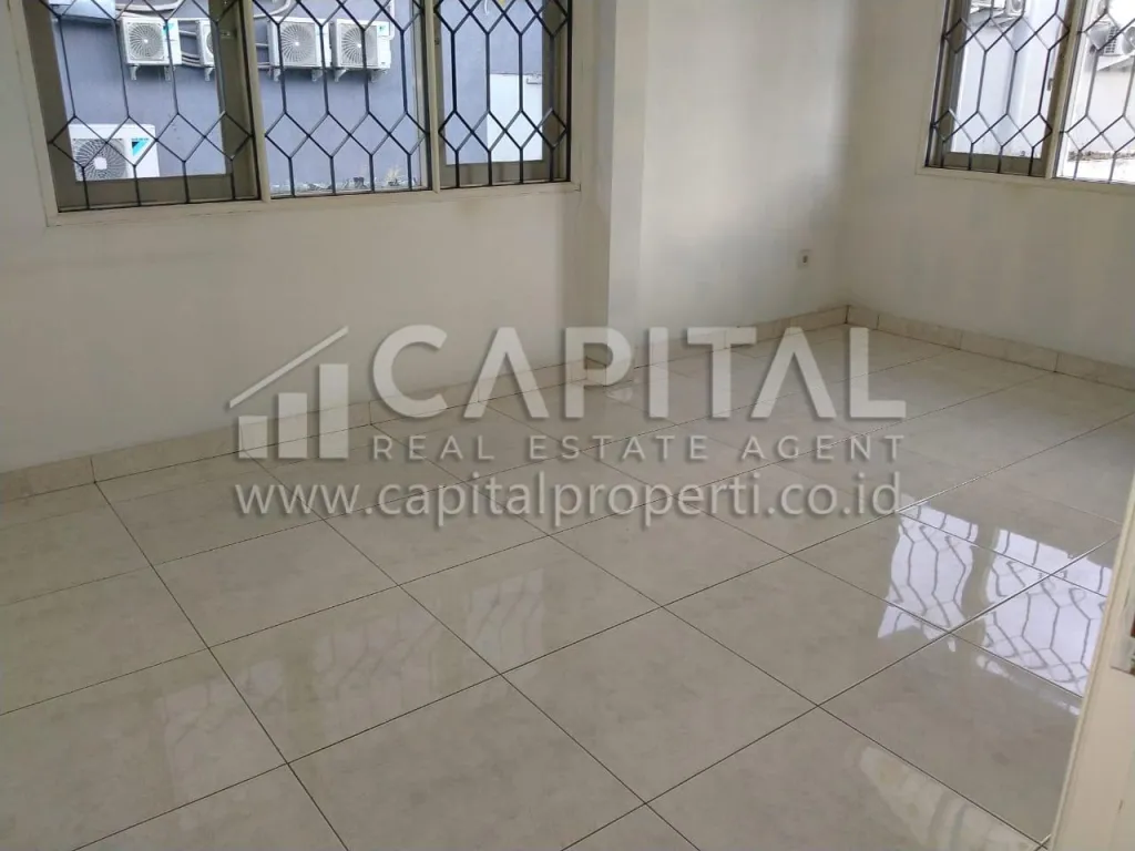 Jual rumah untuk usaha di Dago Raya Golf Bandung | iklanova.com