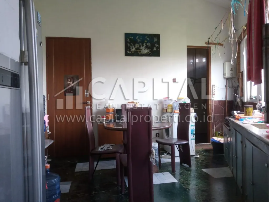 Jual rumah usaha strategis di Gunung Batu Bandung | iklanova.com