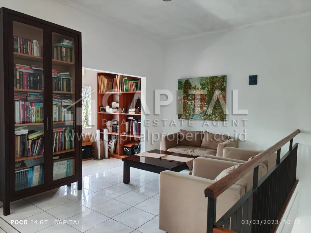 Jual rumah villa 2 lantai di Gegerkalong Permai Bandung | iklanova.com