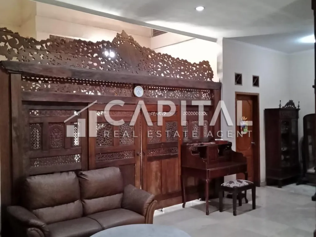 Jual segera ! Rumah etnik tropis di sayap Buahbatu/sayap BKR | iklanova.com