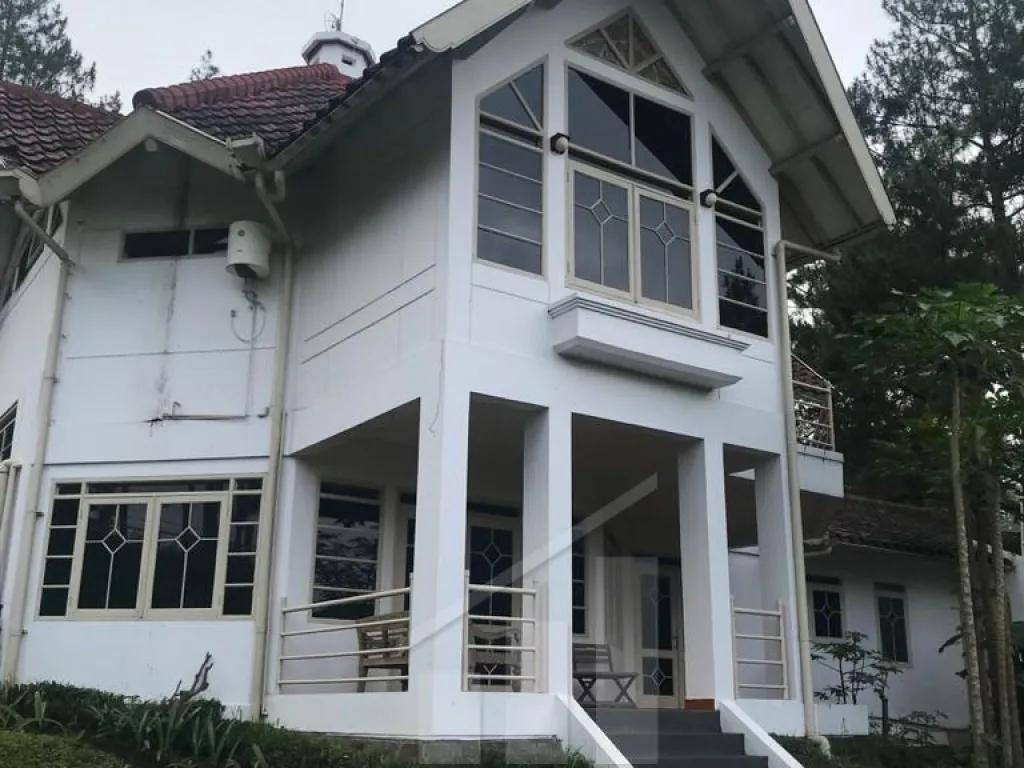Jual villa dengan city view di Pagerwangi Punclut Bandung | iklanova.com